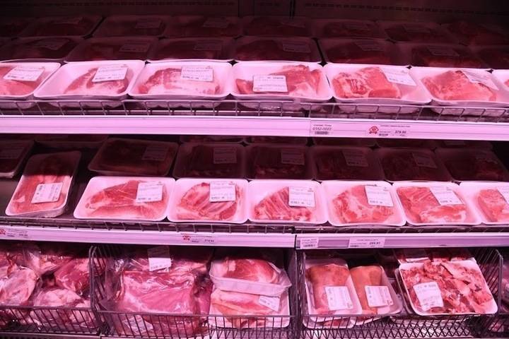 Волгоградских продавцов оштрафовали на 175 тысяч за небезопасное мясо