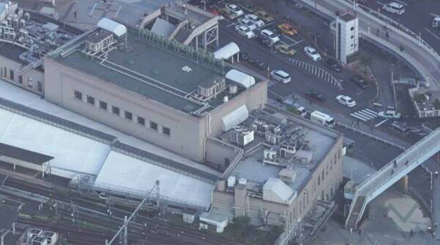 Мужчина с ножом напал на людей на железнодорожной станции в Токио