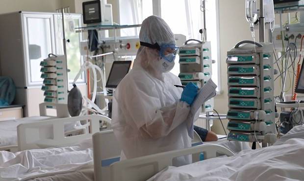 В России за сутки выявили 32 196 новых случаев заражения COVID-19. Скончались 999 человек
