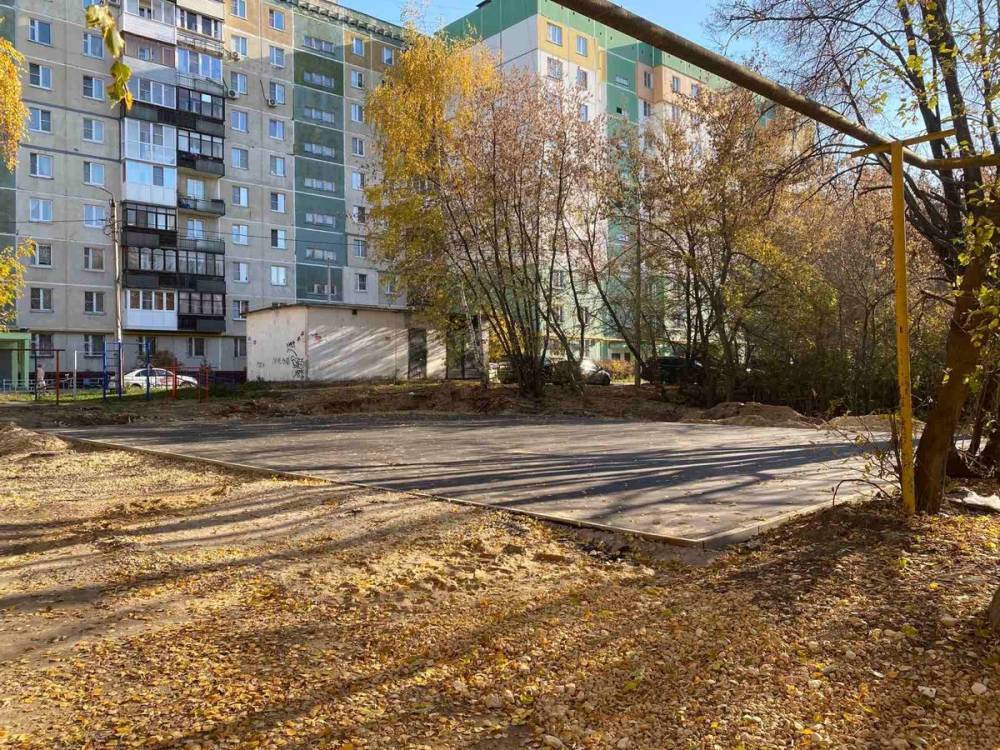 Четыре детские площадки устанавливают в Ленинском районе