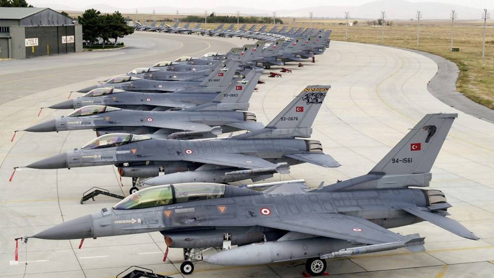 Турция ведет переговоры о закупке в США F-16