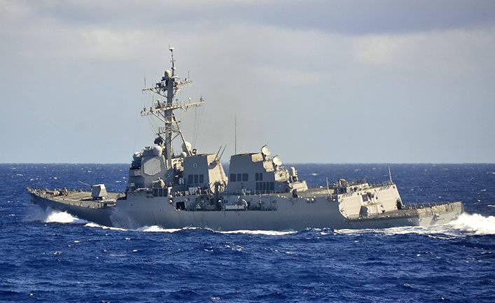 Newsweek (США): Россия заявляет, что американский военный корабль попытался проникнуть в ее воды, но был изгнан