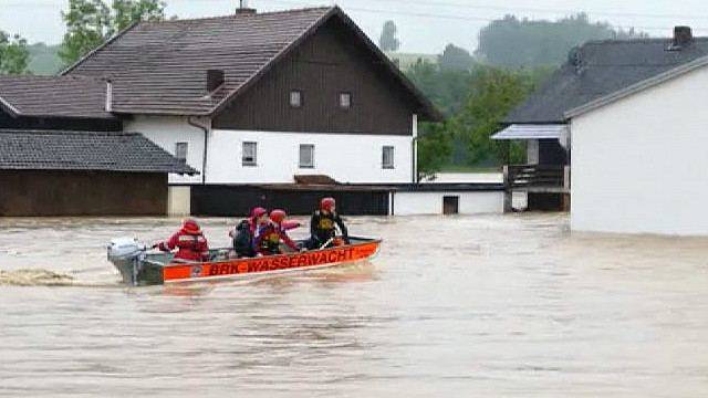 Германский Красный Крест продолжит зимой помогать пострадавшим от наводнения на западе ФРГ