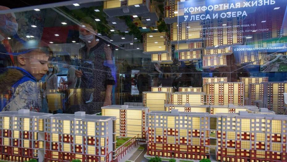 Спрос на ипотеку в России упал более чем на 40%
