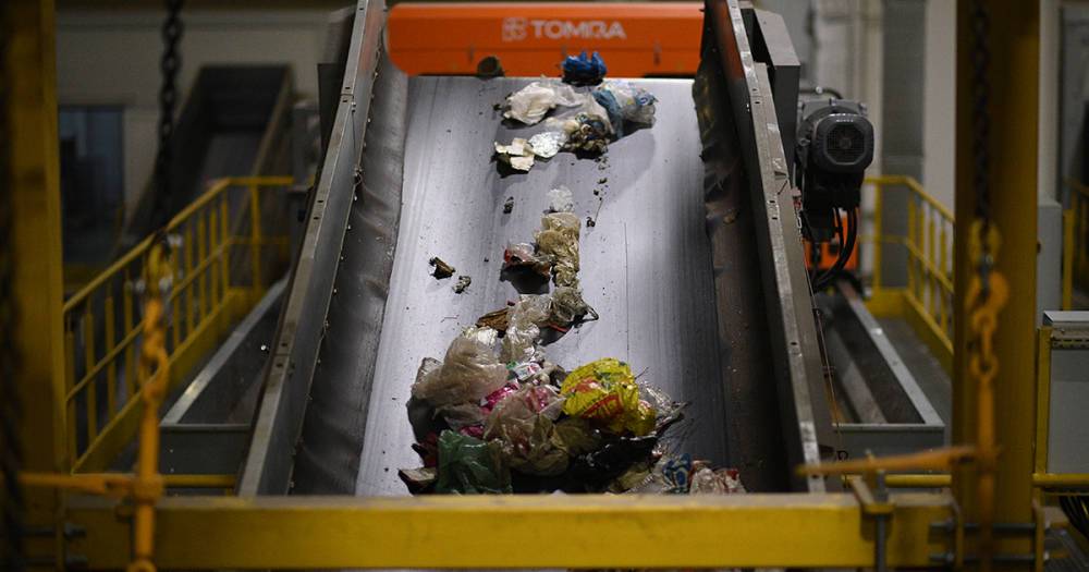 Известный эколог шантажировал подмосковных мусорщиков