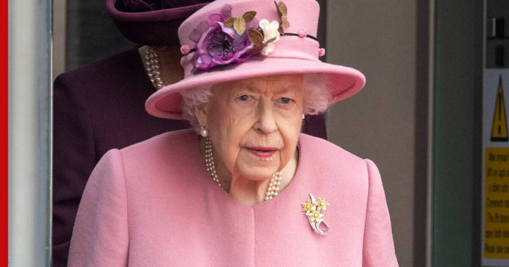 СМИ: королева Елизавета II решила полностью отказаться от алкоголя