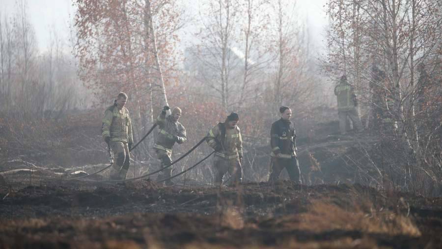 В микрорайоне Екатеринбурга ввели режим ЧС из-за пожара