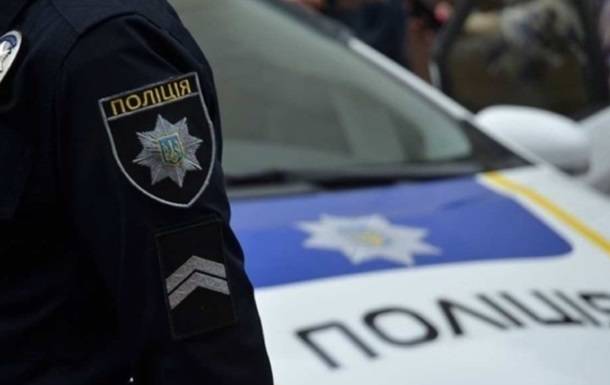 В Киеве автобус попал под обстрел, ранен водитель