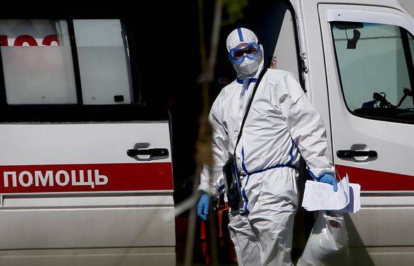 В России впервые с начала пандемии от COVID-19 за сутки умерло более тысячи человек