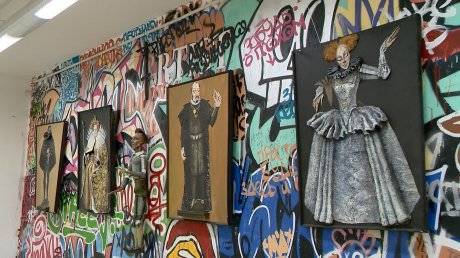 В Пензе открылась выставка эскизов театральных костюмов