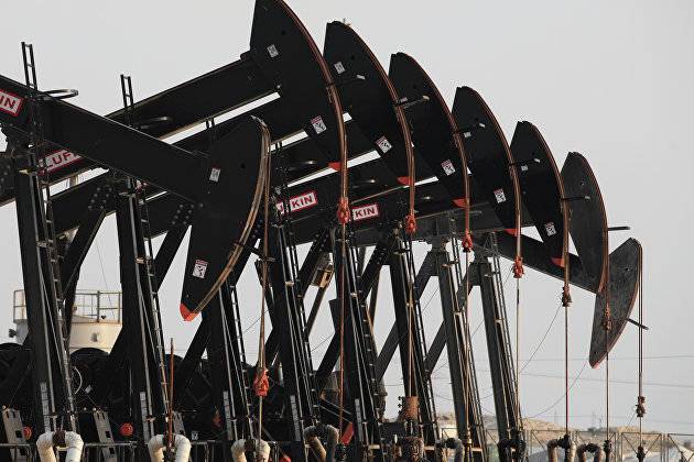 Эксперт Бахтин спрогнозировал, чего ждать от нефти на следующей неделе