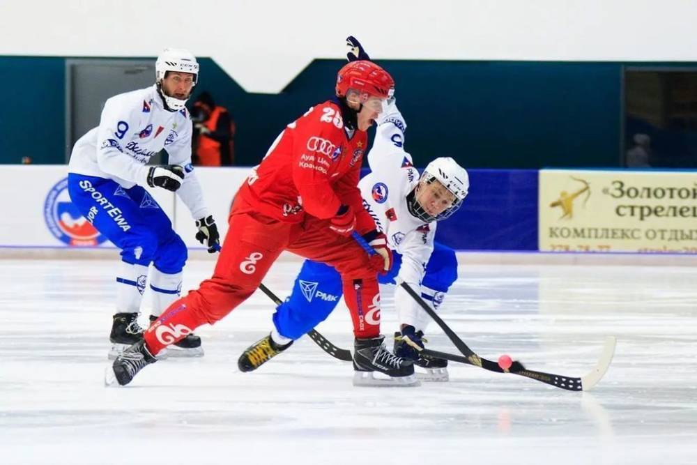 Хоккейный клуб «Енисей» проиграл клубу «Динамо» на матче в Красноярске