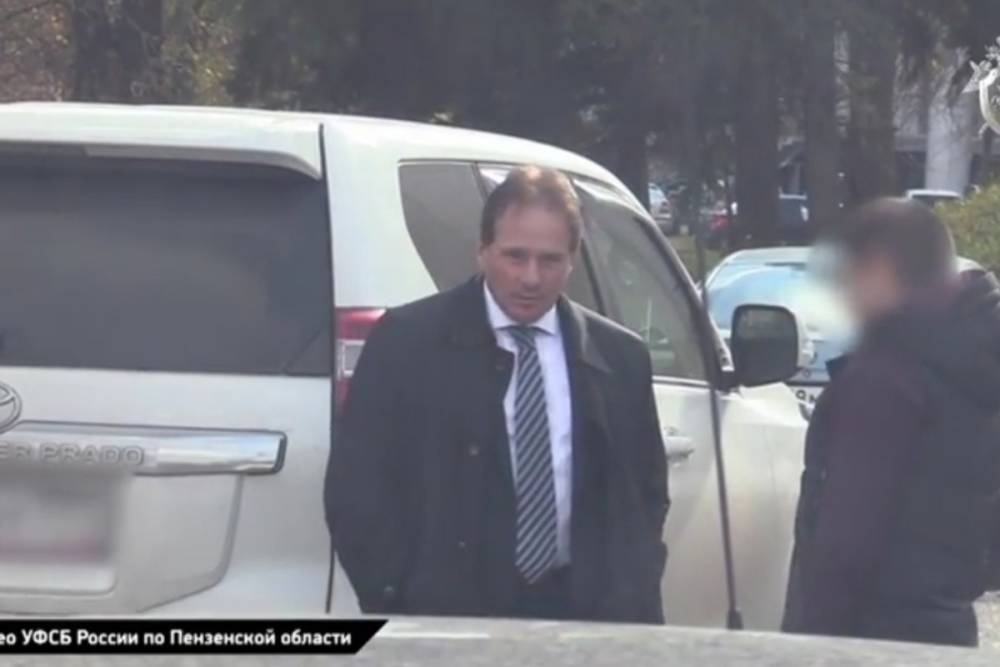 Появилось видео задержания пензенского чиновника Григория Кабельского
