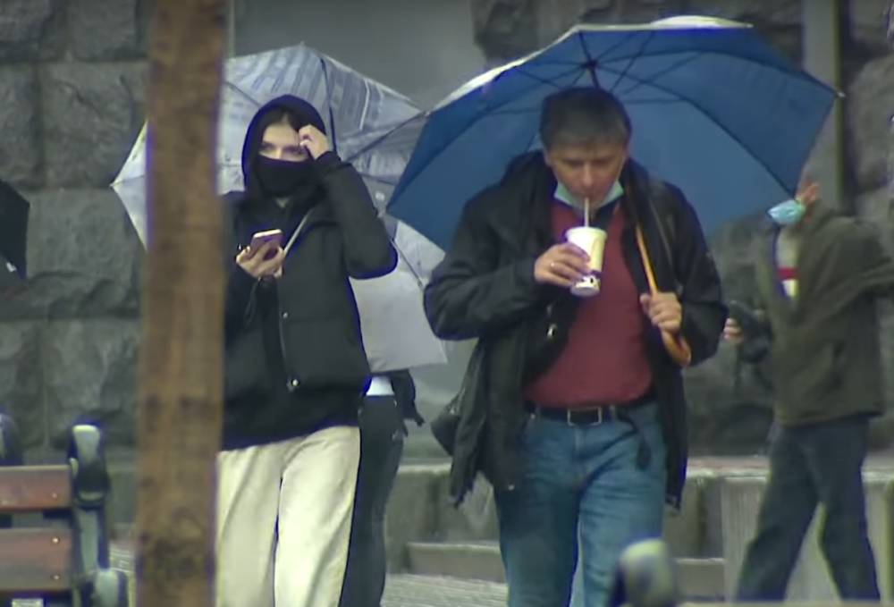 Погода потреплет нервы перед «бабьим летом», дожди атакуют Украину: где ждать похолодания