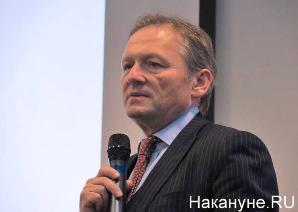 Титов предложил выдавать бизнесу субсидии за простой по решению оперштабов