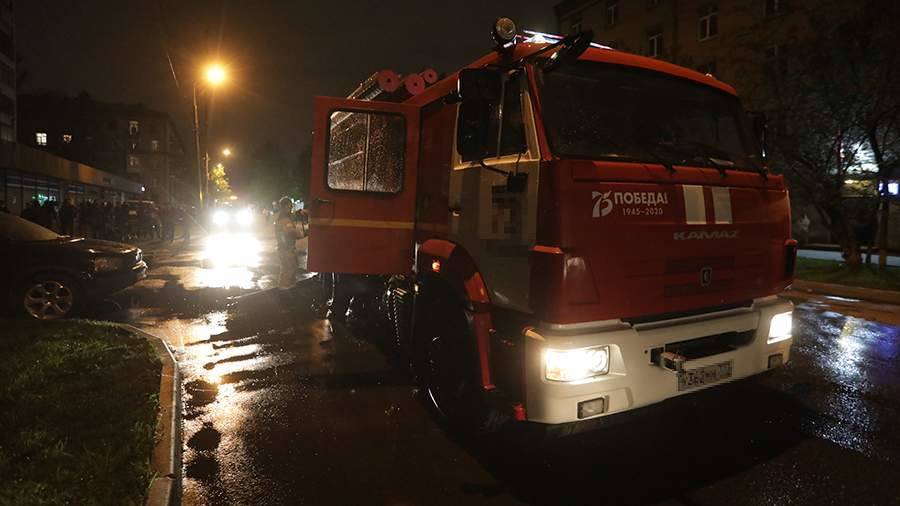 Три человека погибли при пожаре в Санкт-Петербурге