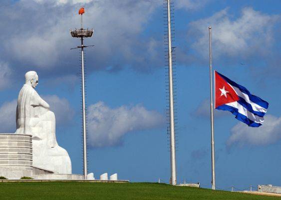 Капитализм на Кубе, Поклонская, демократия и геноцид: Латинская Америка за неделю