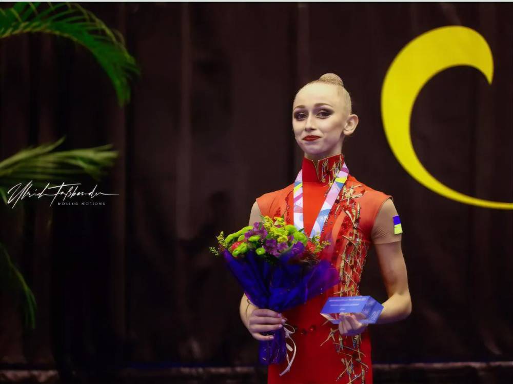Украинская гимнастка Оноприенко завоевала четыре медали на турнире в Испании