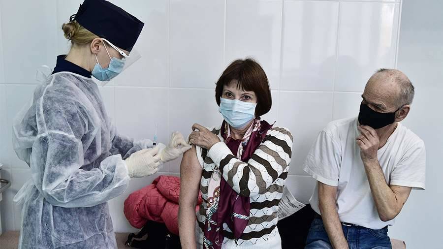 Эпидемиолог назвал способ остановить рост заболеваемости COVID-19 в России
