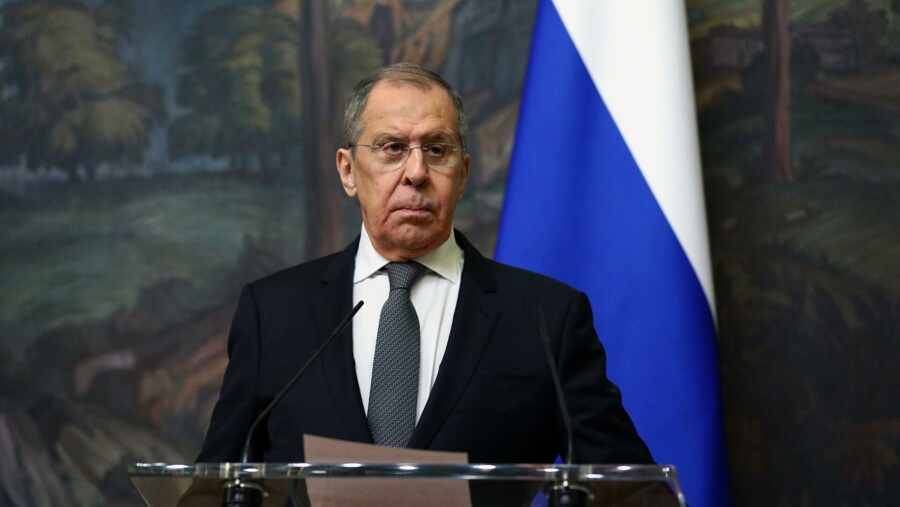 Лавров заявил, что Россия приостановит работу представительства при НАТО