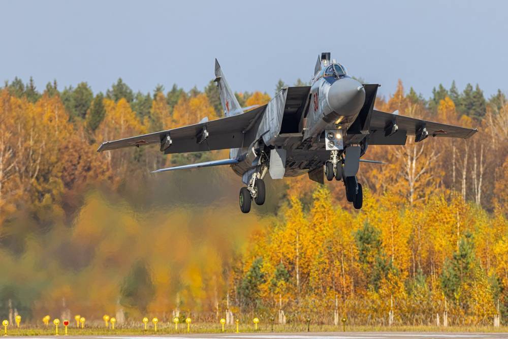 В Тверской области сверхзвуковые истребители приняли «воздушный бой»