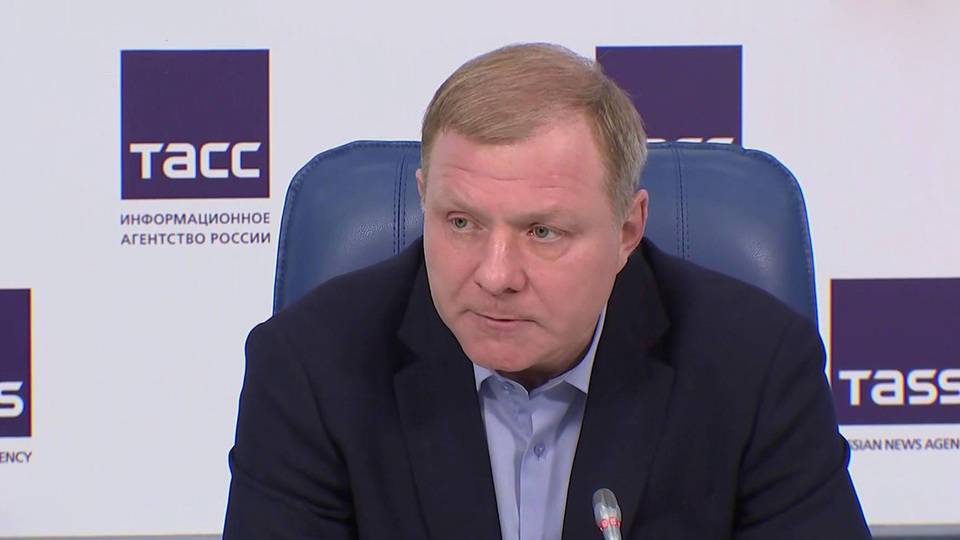 Главный тренер сборной России по хоккею объявил, кто вместе с ним будет готовить команду к предстоящим Олимпийским играм