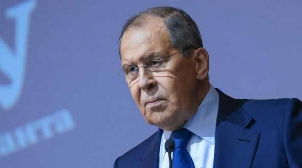 Лавров сообщил о полном прекращении контактов России с НАТО