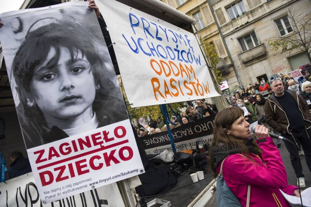 Польша легализует геноцид мигрантов, поляки протестуют против бесчеловечной политики своего руководства