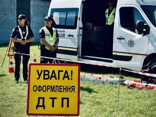 В Харьковской области столкнулись микроавтобус и грузовик, три человека погибли, еще трое в больнице – ГСЧС