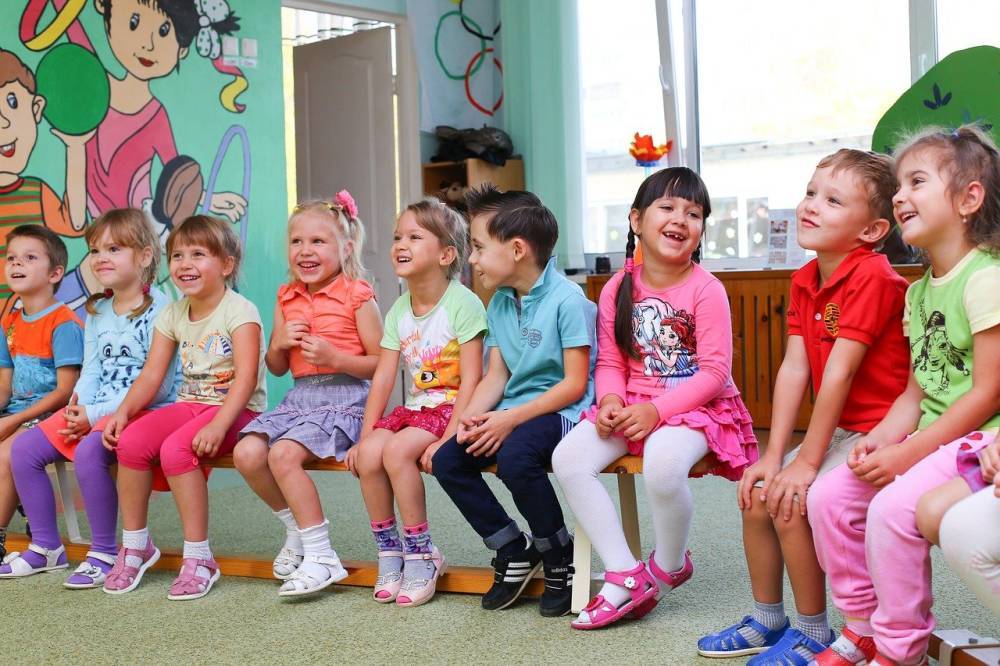 Власти Петербурга назвали одной из своих главных задач — сокращение очередей в детсады