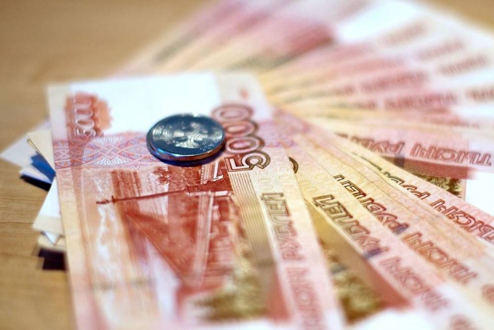 Ни фирмы, ни денег: вклад петербургской пенсионерки лишил ее 100 тысяч рублей