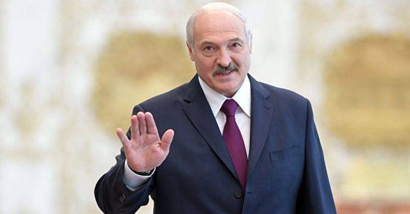 Посла Франции вынудили покинуть Белоруссию. Он отказался признать Лукашенко президентом