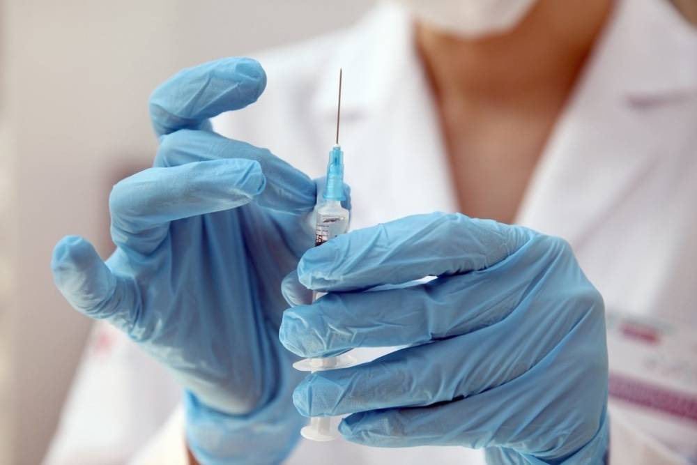 В Крыму вводят обязательную вакцинацию для отдельных категорий граждан