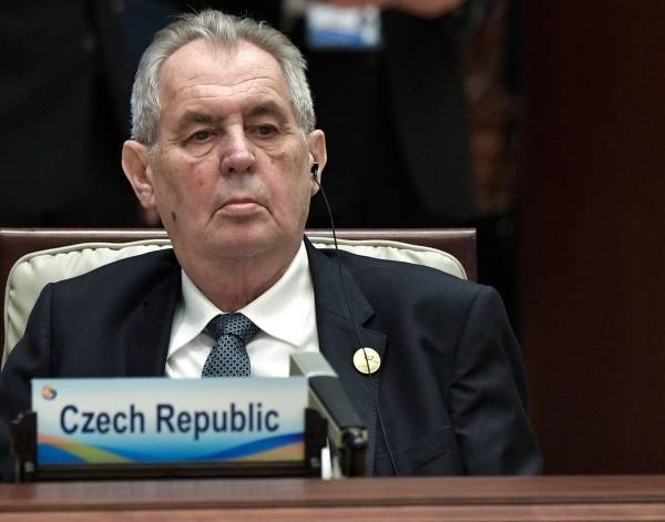 В Чехии выступили за снятие полномочий с Милоша Земана по состоянию здоровья