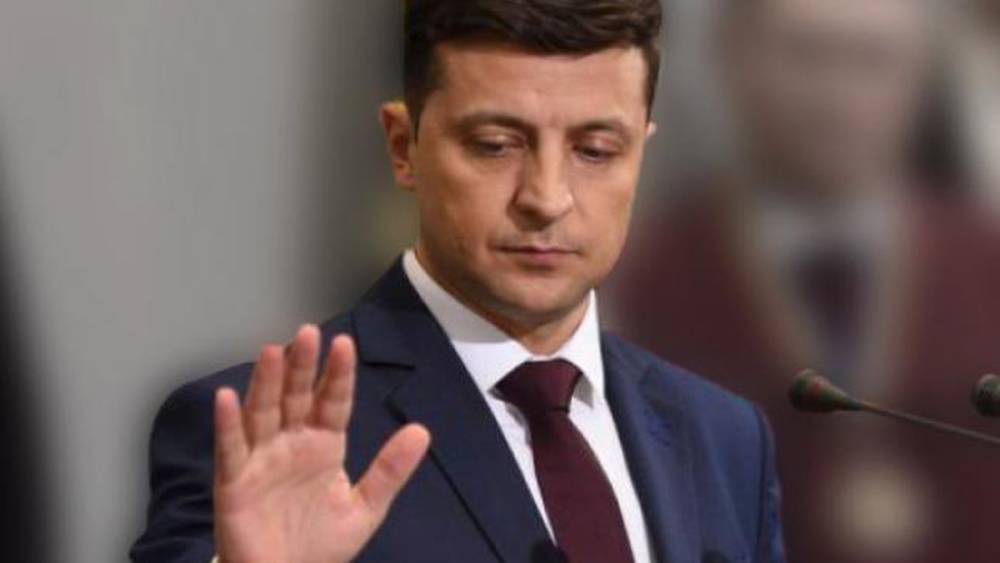 Оффшорный скандал: НАПК проверяет декларации Зеленского и Баканова, Офис Генпрокурора также подключился