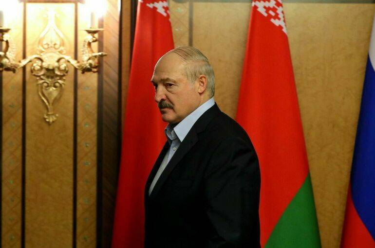 Лукашенко заявил, что в случае агрессии Белоруссия превратится в единую военную базу с РФ