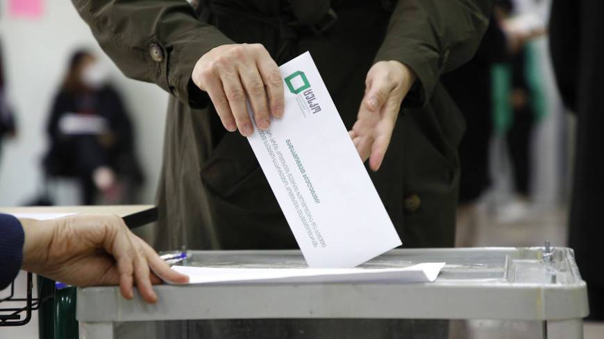 ЦИК: Явка на местных выборах в Грузии за семь часов голосования составила 33,18%