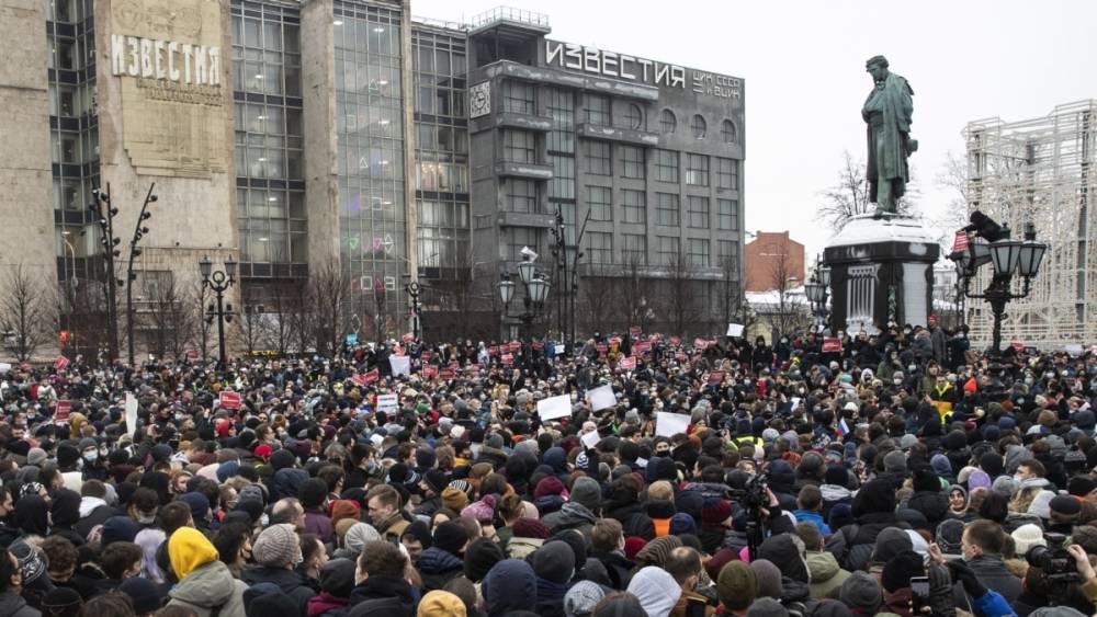 Полиция на Пушкинской площади в Москве задержала пикетчиков