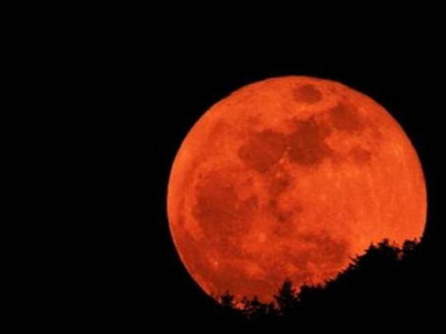 Кровавая Луна: что ждать от октябрьского полнолуния