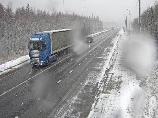 Южноуральские дороги заметает снегом