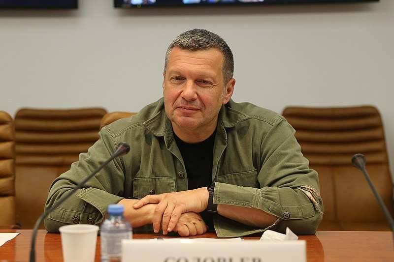Соловьев назвал «сумасшествием» борьбу Бероева и Шукшиной против вакцинации от коронавируса