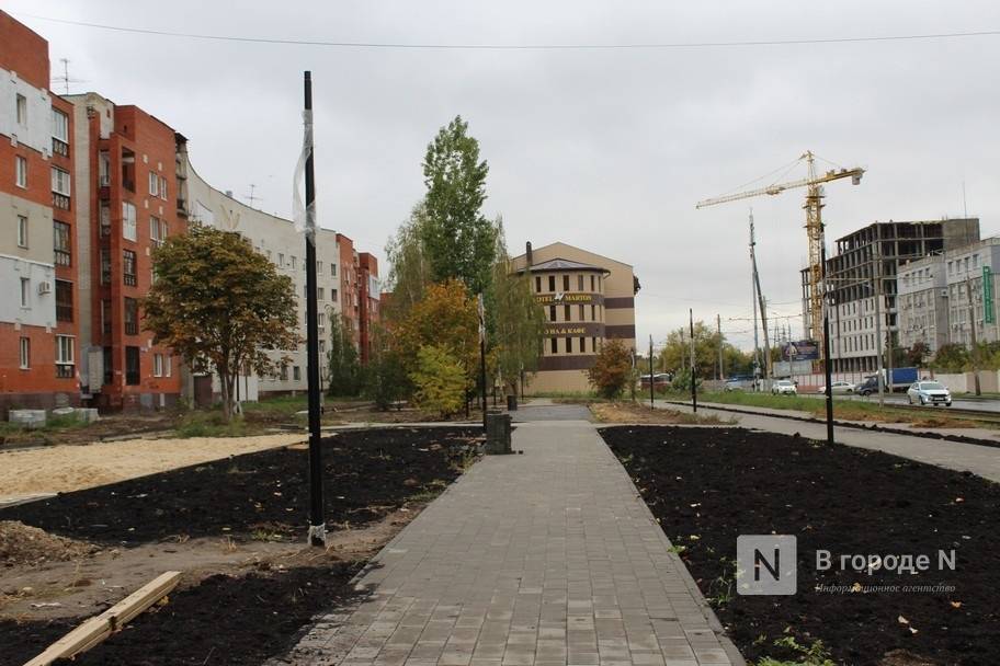 Новый подрядчик начал укладку брусчатки в сквере на улице Гордеевской в Нижнем Новгороде