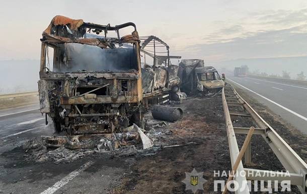 Масштабное ДТП на трассе Киев-Одесса: названа причина