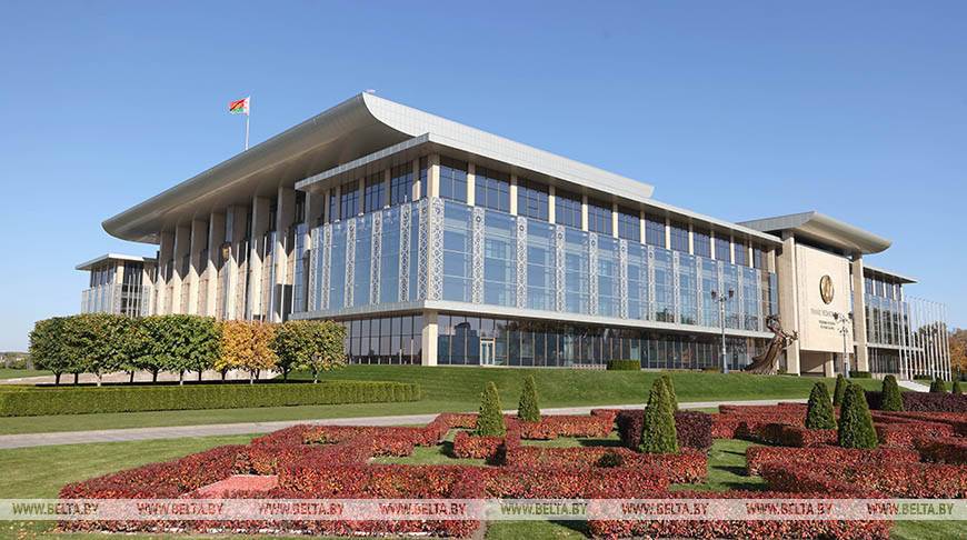 В Беларуси потеряли Президента? Пресс-секретарь заверила, что Лукашенко в курсе всего