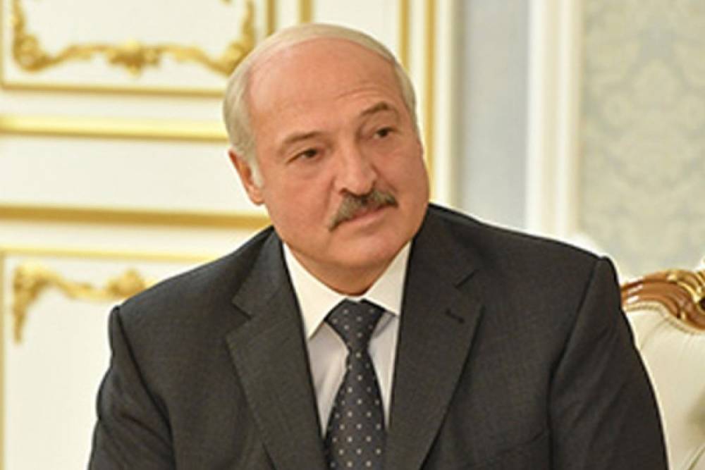 Пресс-секретарь Лукашенко рассказала, почему он отказался надеть маску в больнице