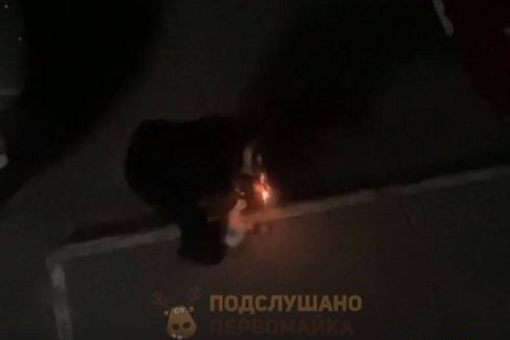 Странные обряды со свечой проводит по ночам житель Первомайского района Новосибирска