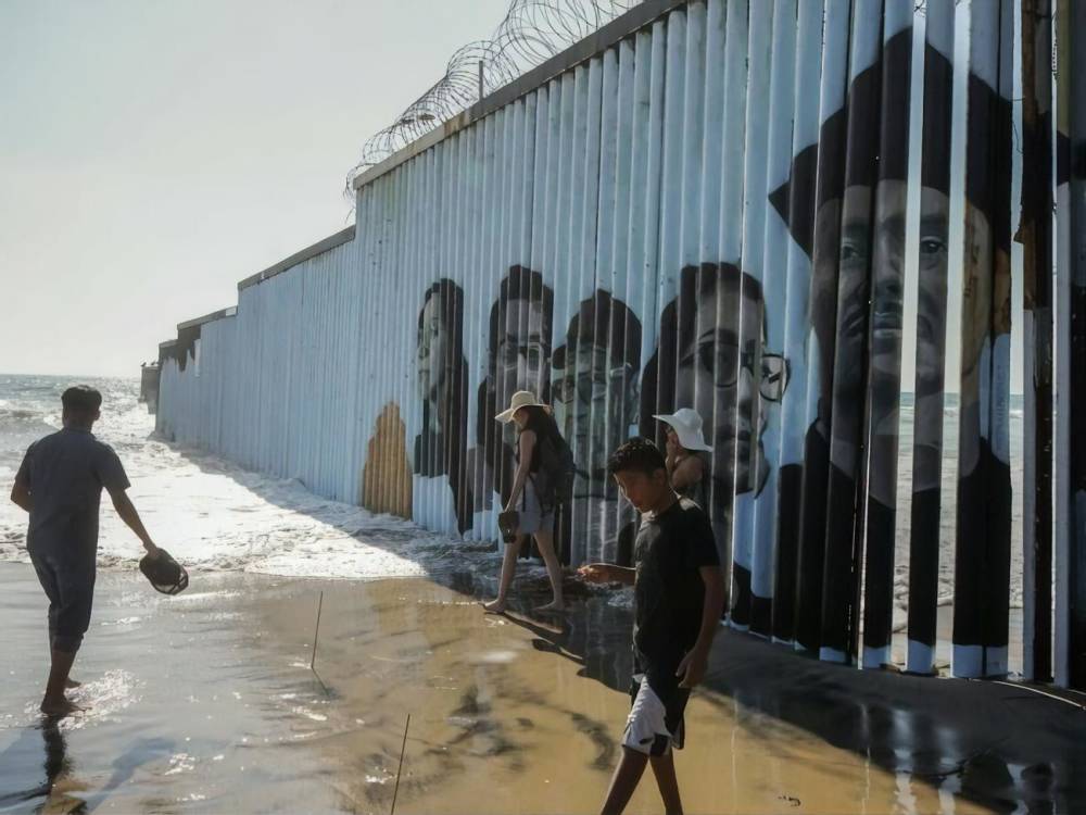 Власти США на границе с Мексикой задержали рекордное количество нелегальных мигрантов