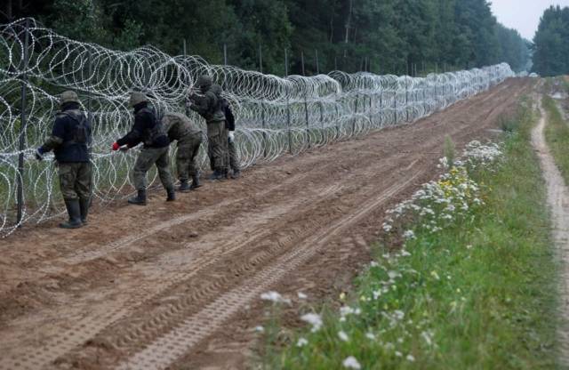 Беларусь и Россия используют миграционный кризис для переправки своей агентуры в Европу