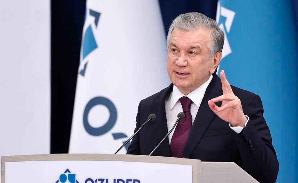Узбекистан планирует прекратить продажу газа за рубеж, развивая его переработку внутри страны – Мирзиёев