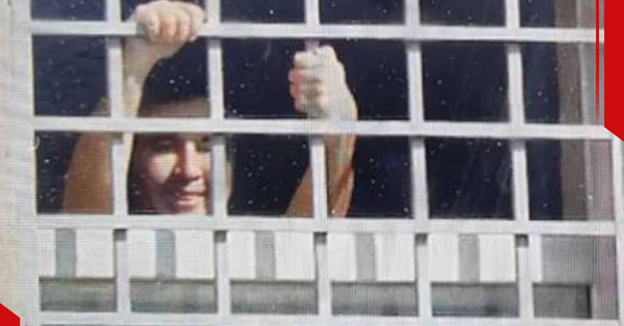 Саакашвили сфотографировали в окне грузинской тюрьмы